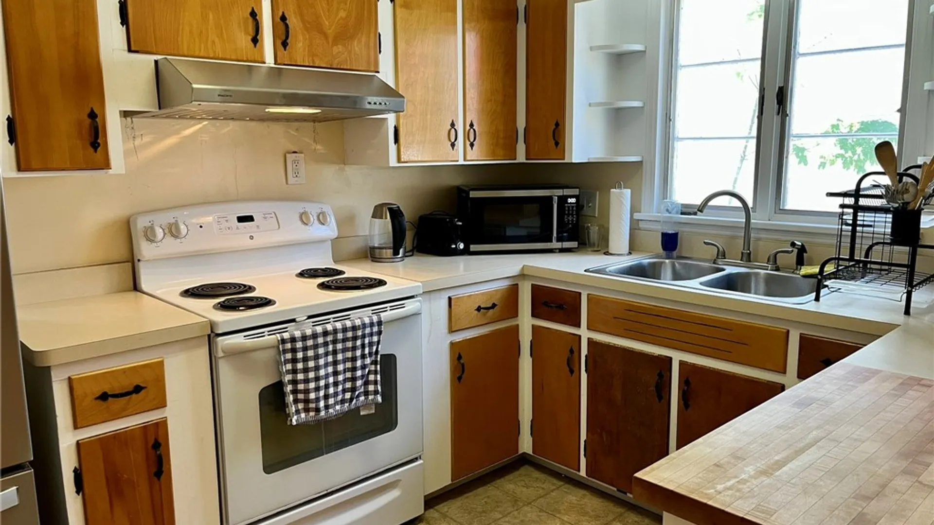 Property at 51 Elmerston Road, Rochester, NY 14620 7