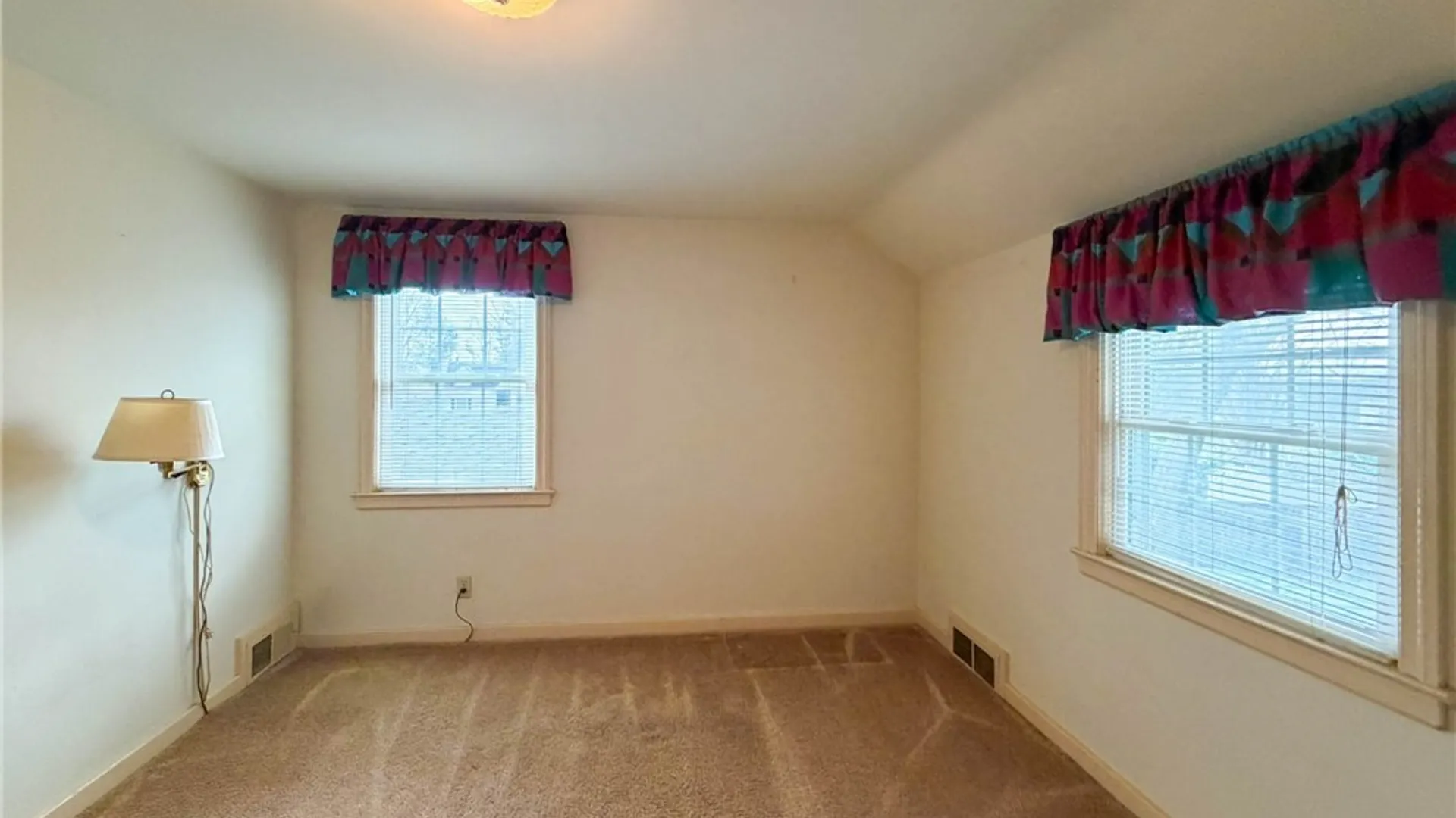 Property at 12 Windsor Terrace, New Hartford, NY 13501 35