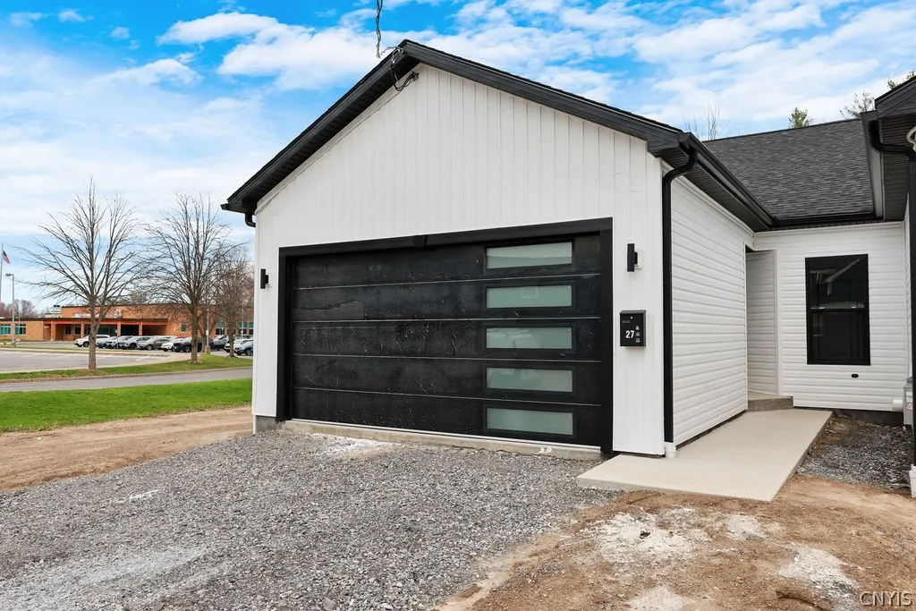 Property at 27 Elm Street, Schroeppel, NY 13135