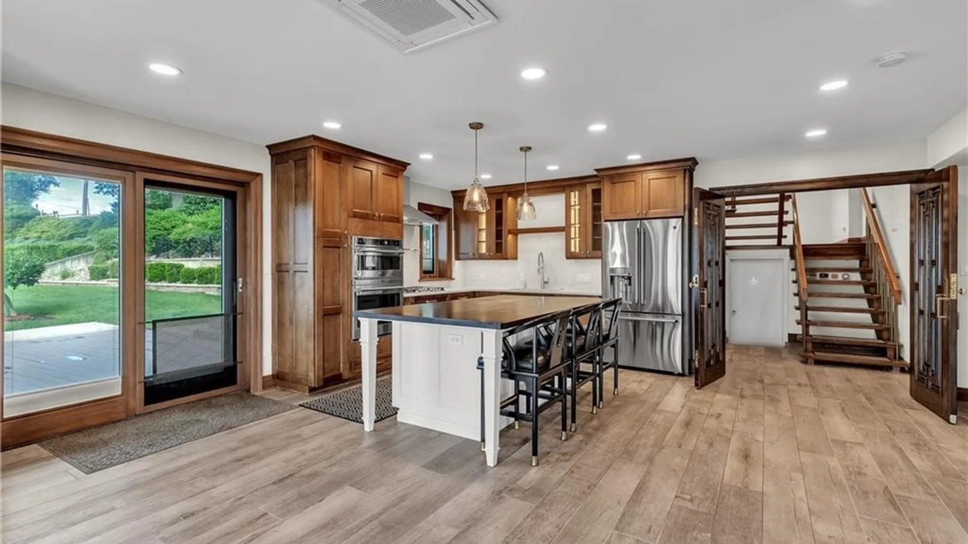 Property at 2039 E River Road, Grand Island, NY 14072 7