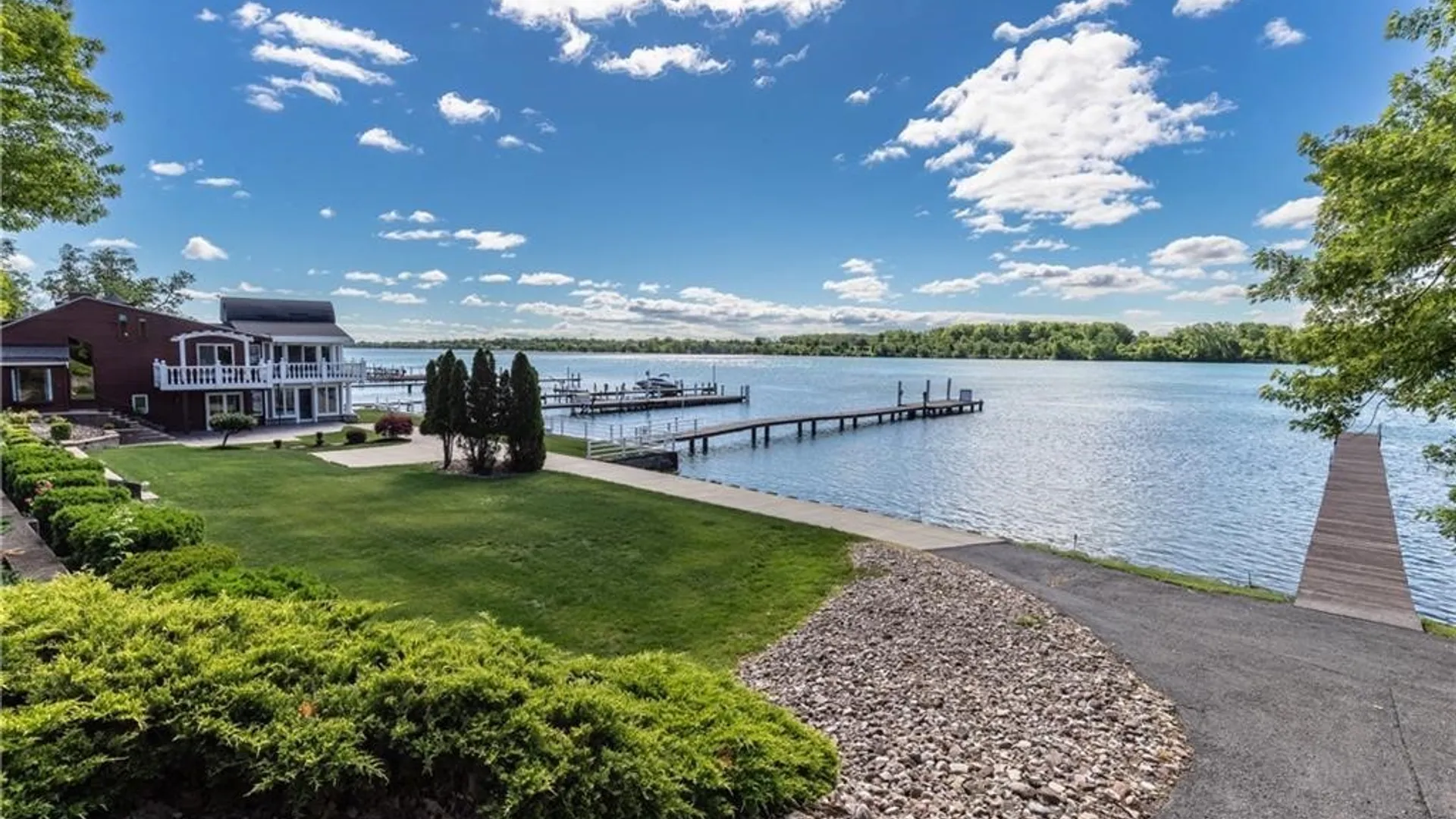 Property at 2039 E River Road, Grand Island, NY 14072 35