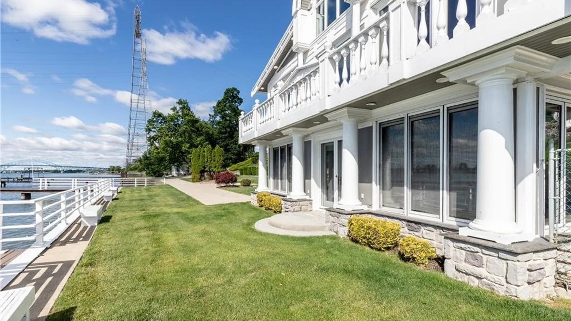 Property at 2039 E River Road, Grand Island, NY 14072 42