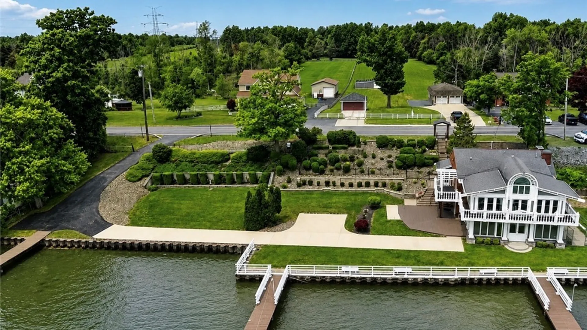 Property at 2039 E River Road, Grand Island, NY 14072 48
