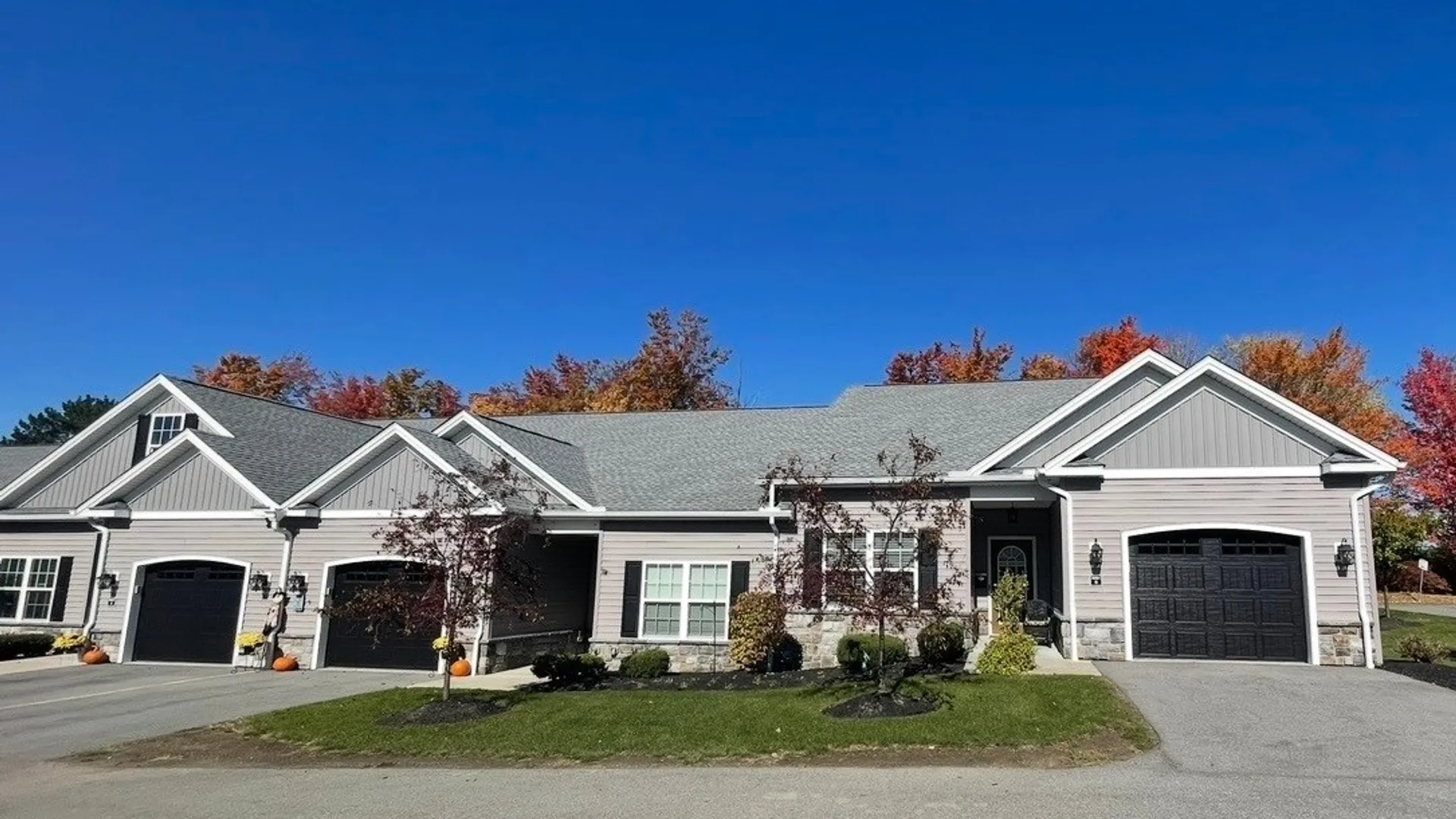 Property at 5281 CHESTNUT RIDGE, Orchard Park, NY 14127 17