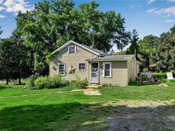 Property at 6513 E Bethany Leroy Road, Stafford, NY 14143