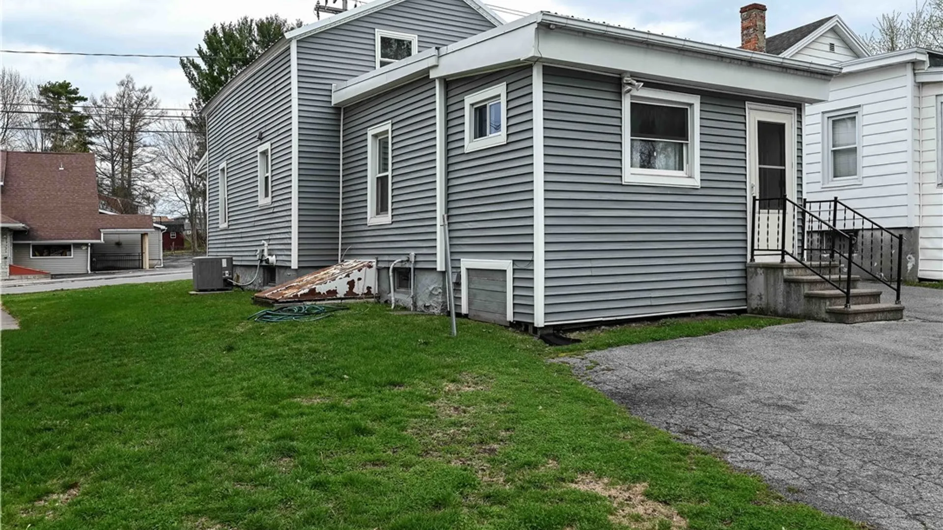 Property at 58 Burrstone Road, New Hartford, NY 13417 8