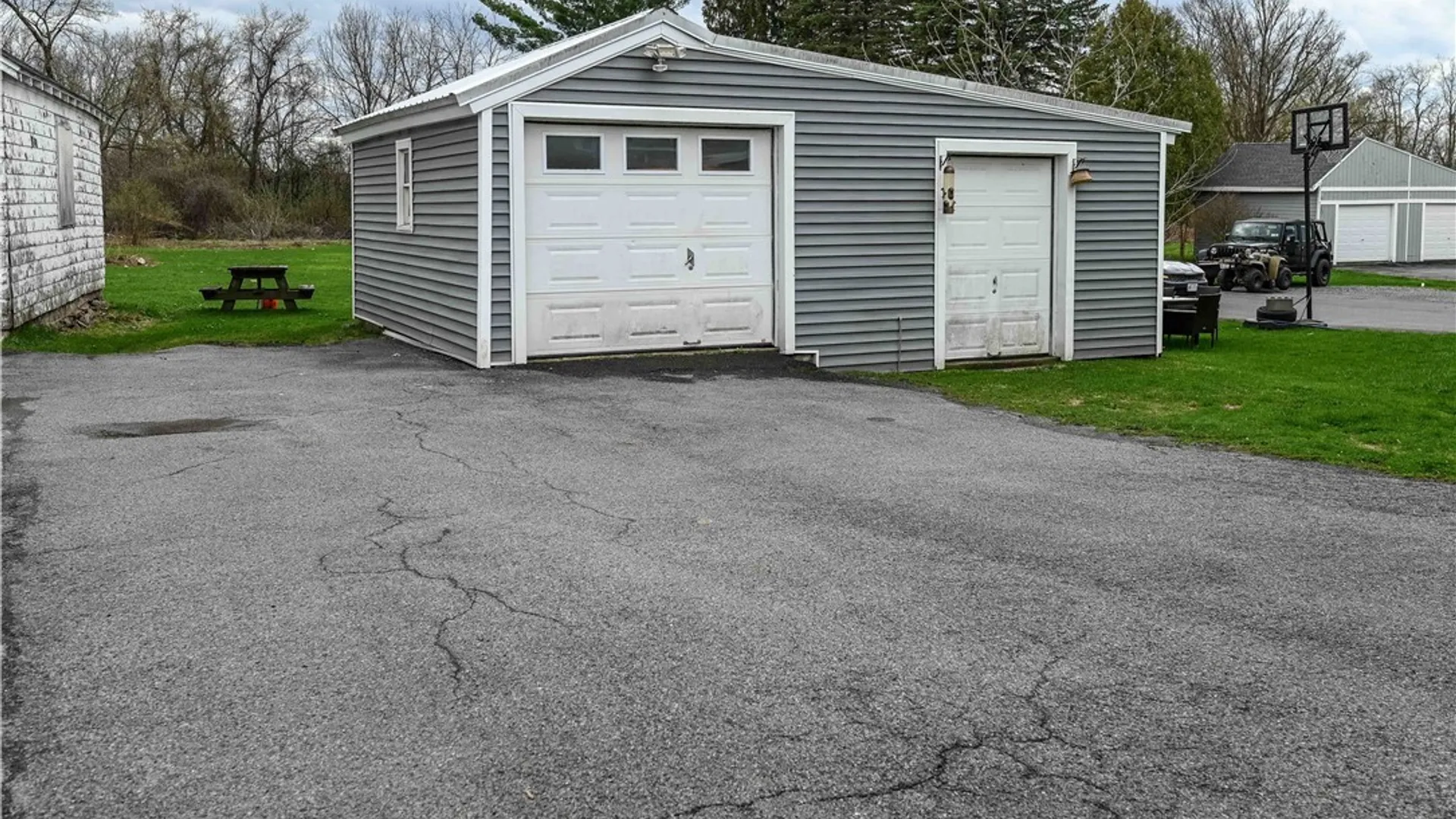 Property at 58 Burrstone Road, New Hartford, NY 13417 10