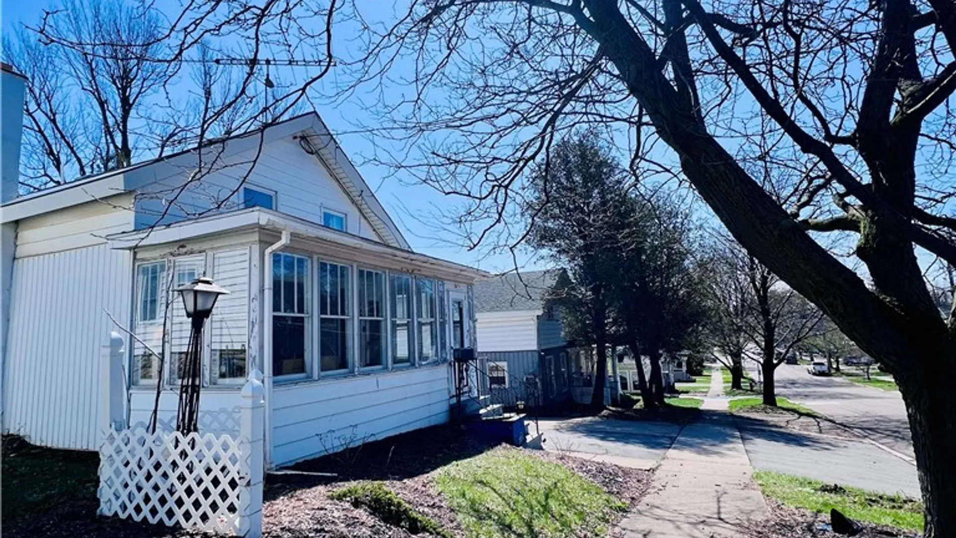 Property at 140 E Oneida Street, Oswego, NY 13126 3