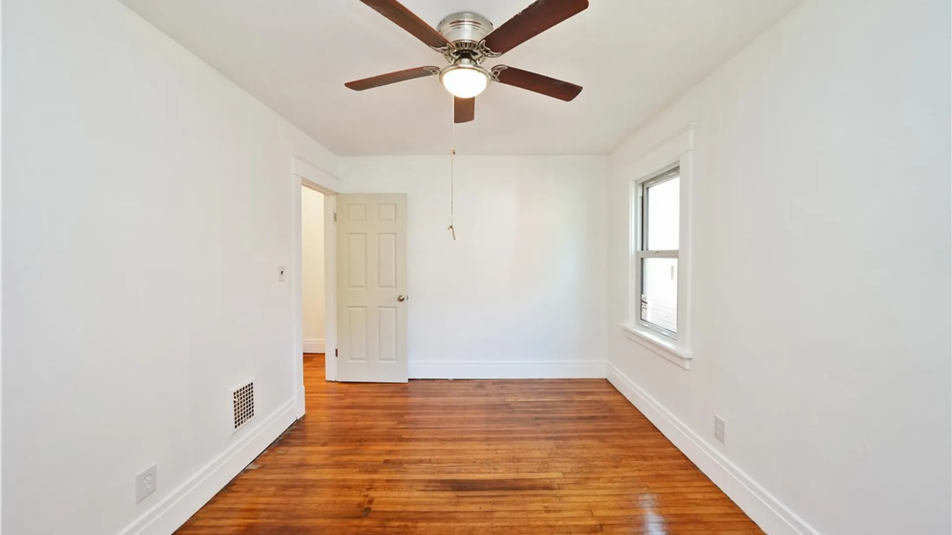 Property at 560 Minnesota Avenue, Buffalo, NY 14215 7