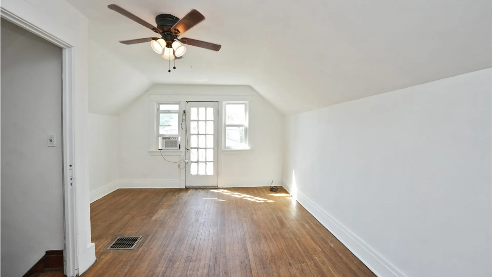 Property at 560 Minnesota Avenue, Buffalo, NY 14215 20