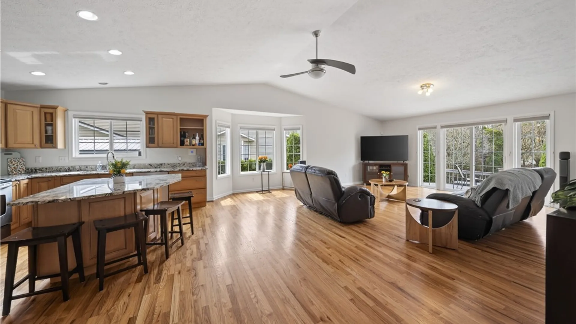Property at 4187 Mistral Circle, Clay, NY 13090 12