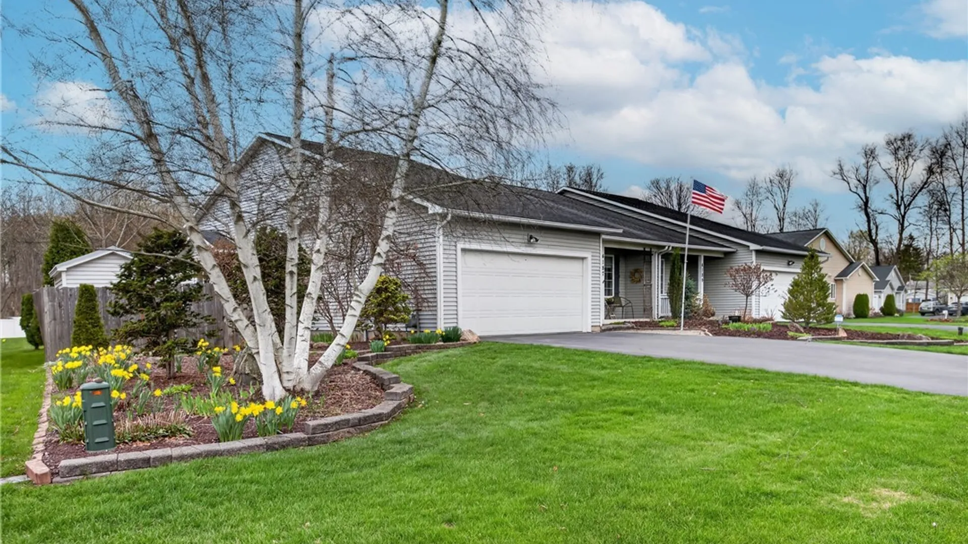 Property at 4187 Mistral Circle, Clay, NY 13090 3