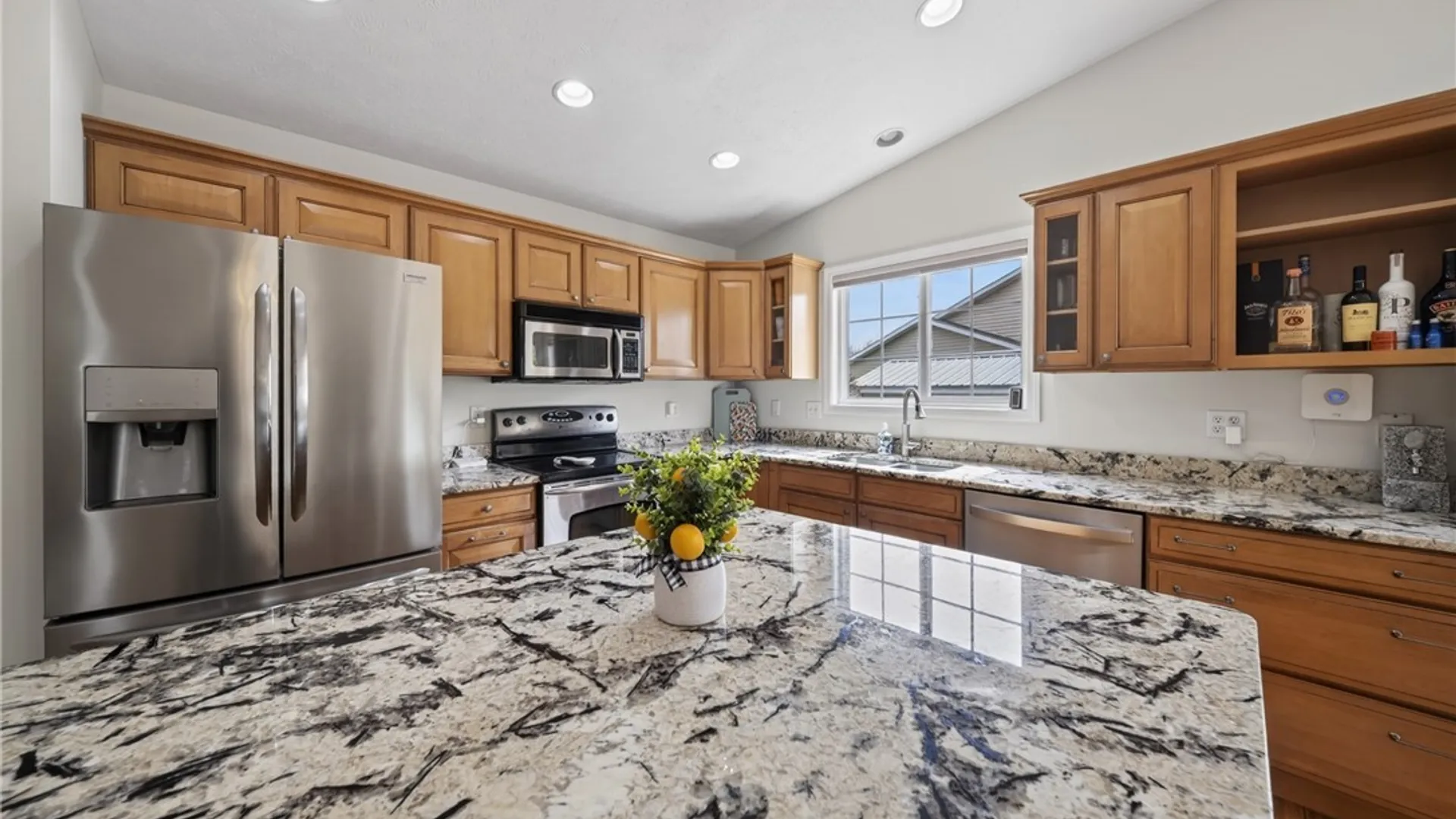 Property at 4187 Mistral Circle, Clay, NY 13090 7