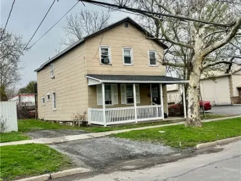 Property at 13 Wall Street, Auburn, NY 13021