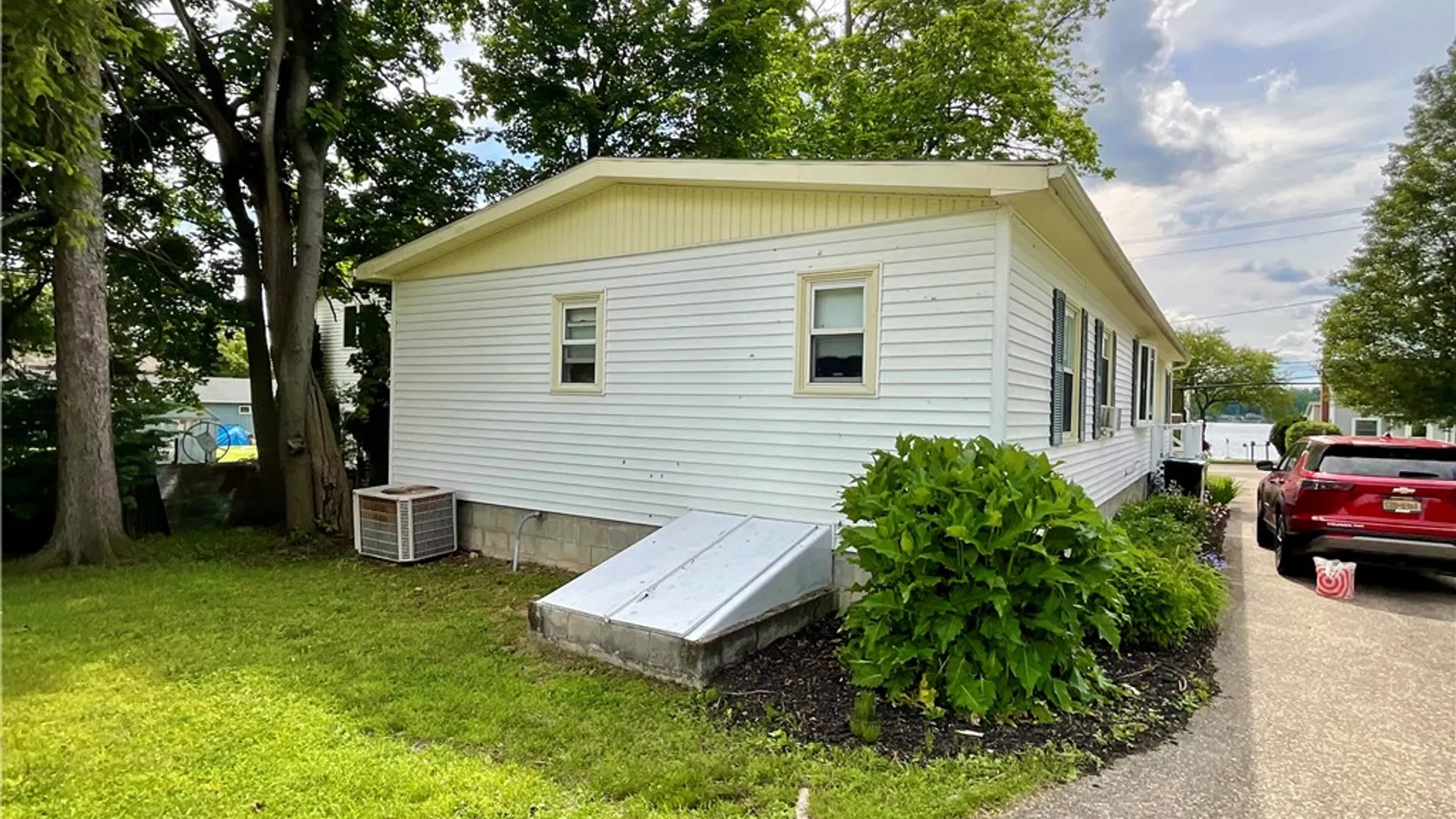 Property at 4753 E Lake Road, Livonia, NY 14487 3