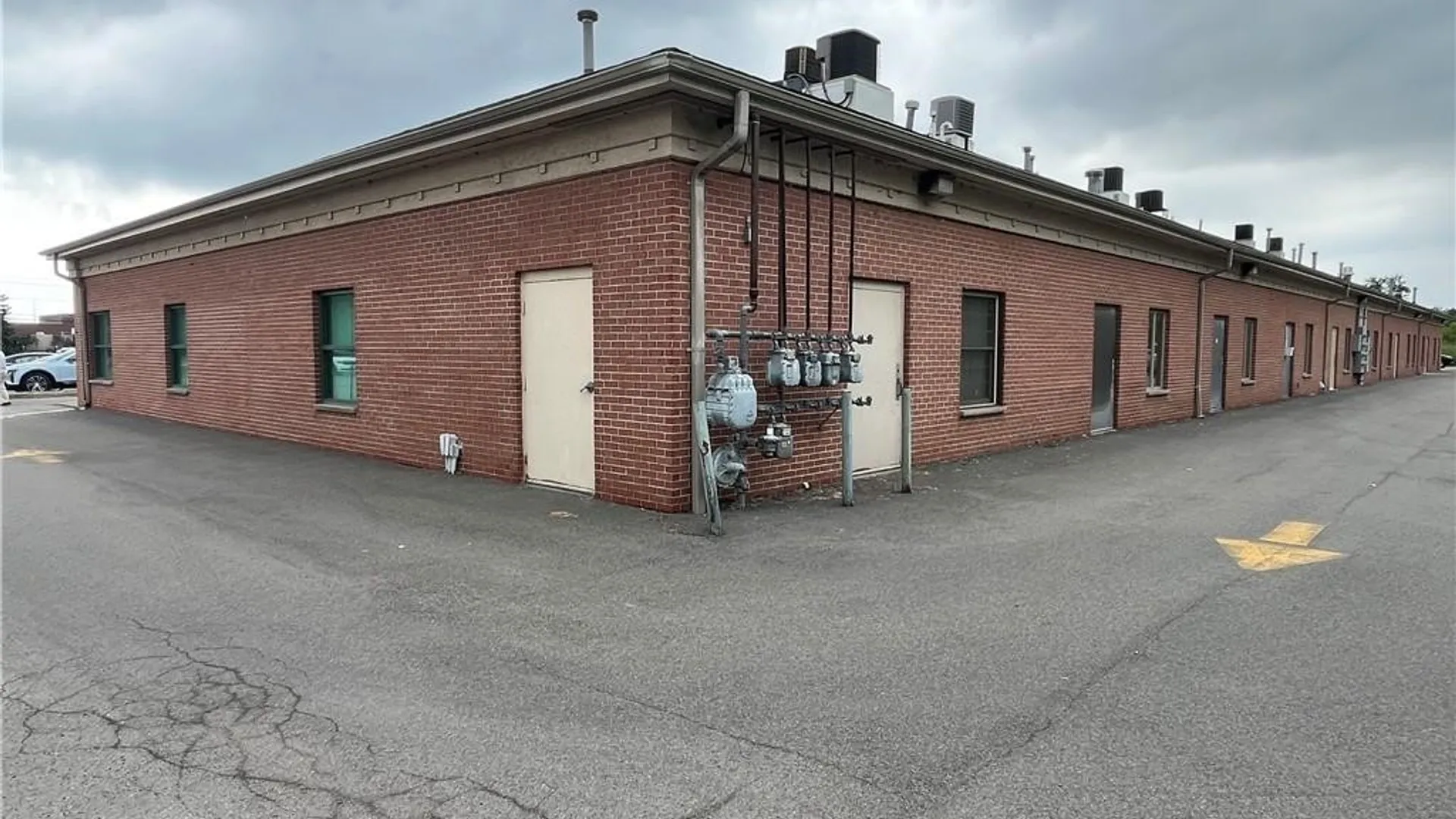 Property at 2121 Sawyer Drive, Wheatfield, NY 14304 6