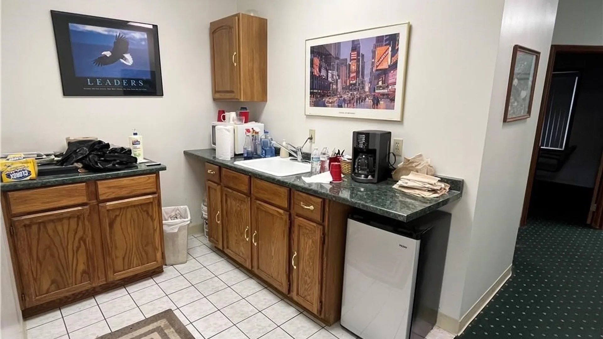 Property at 2121 Sawyer Drive, Wheatfield, NY 14304 21