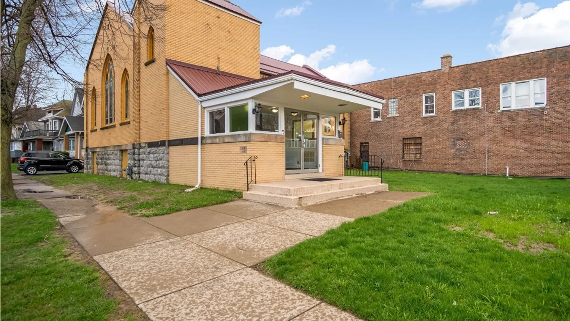 Property at 3189 Main Street, Buffalo, NY 14214 3