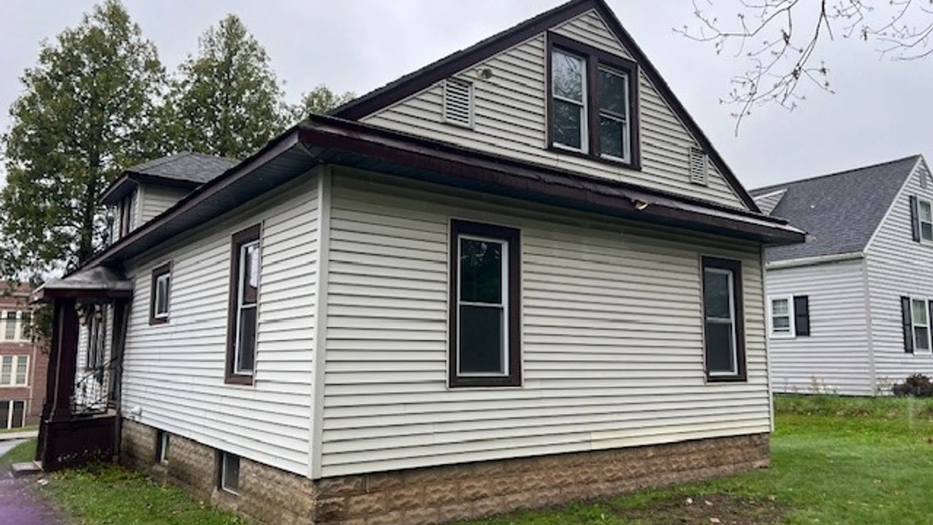 Property at 36 Ballantyne Brae, Utica, NY 13501 4
