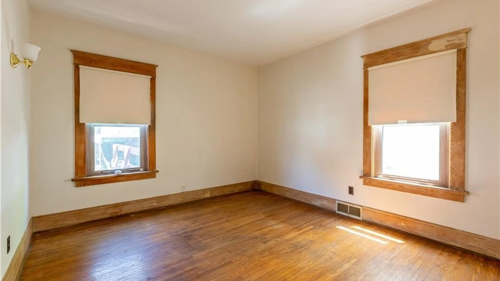 Property at 237 N Park Avenue, Buffalo, NY 14216 11