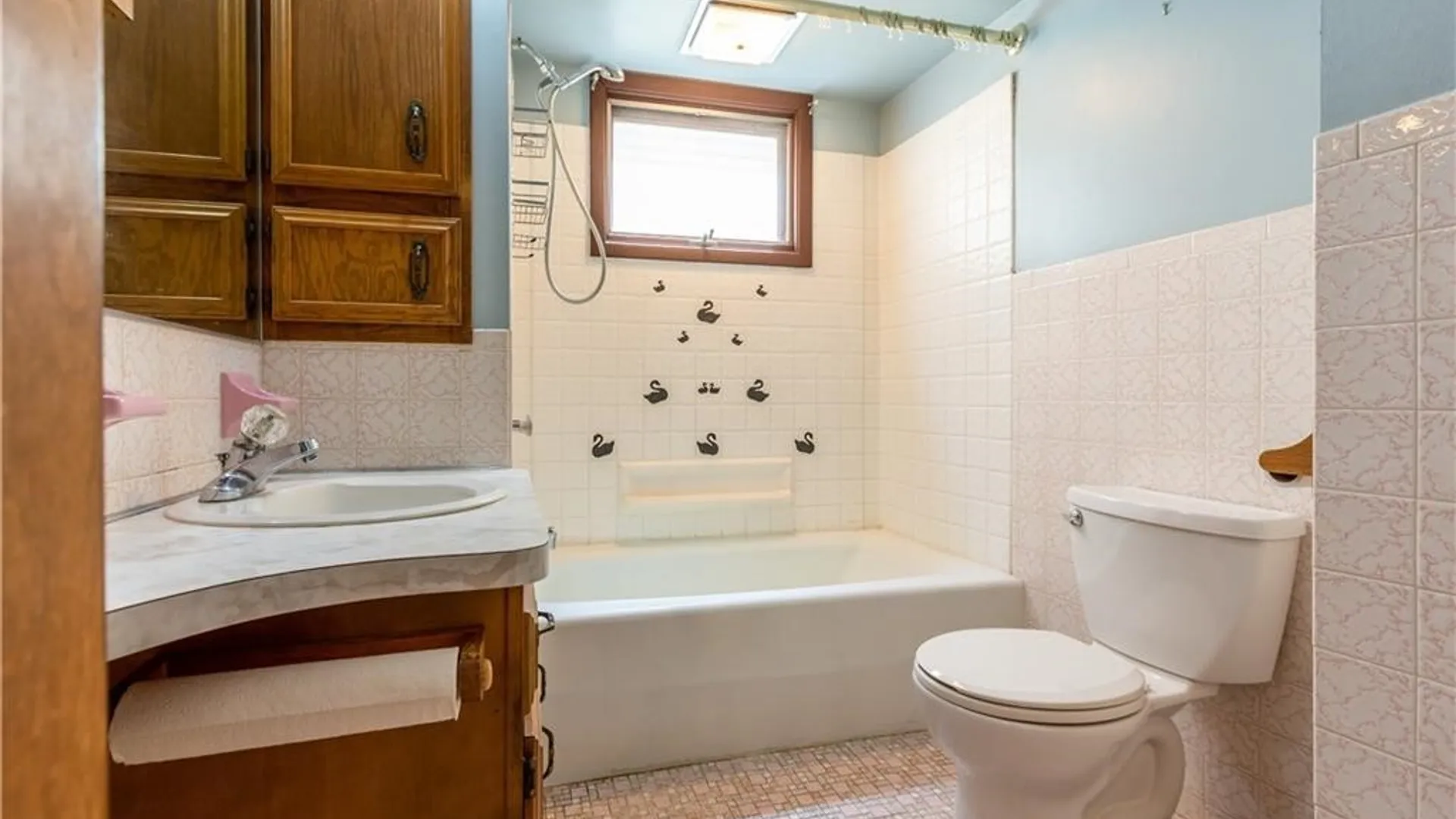 Property at 237 N Park Avenue, Buffalo, NY 14216 15