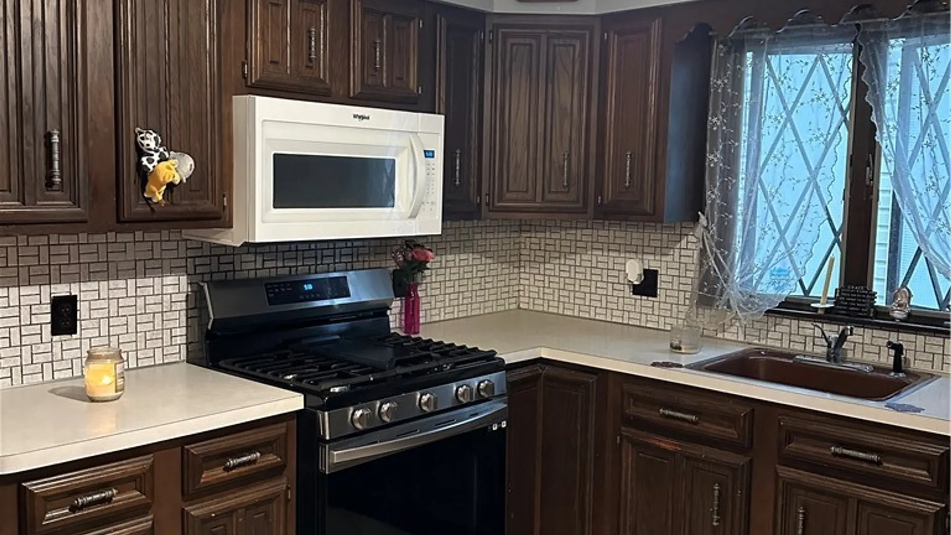 Property at 237 N Park Avenue, Buffalo, NY 14216 7