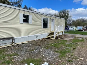 Property at 313 Roling Hills Mobile Home Park NY 5, Elbridge, NY 13060