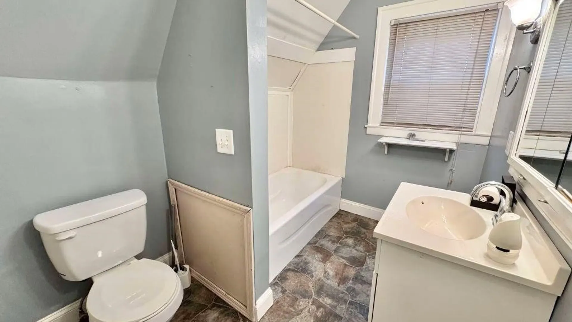 Property at 297-301 E North Street, Geneva City, NY 14456 28
