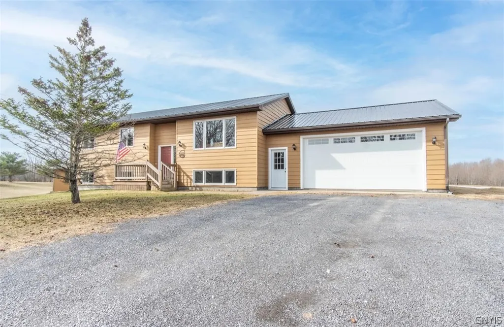 Property at 25820 Middle Road, Watertown Town, NY 13601