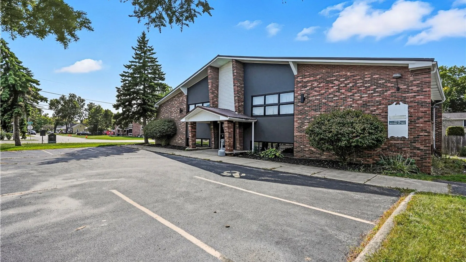 Property at 550 Center Road, West Seneca, NY 14224 13