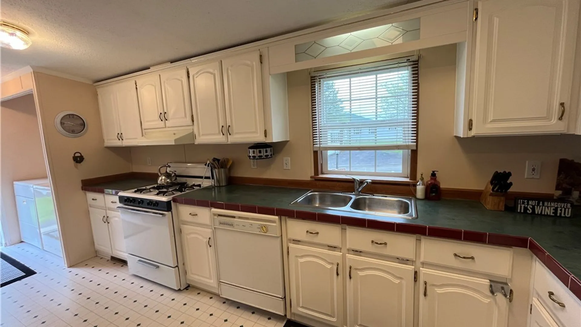 Property at 54 Green Valley Estates, Great Valley, NY 14741 13