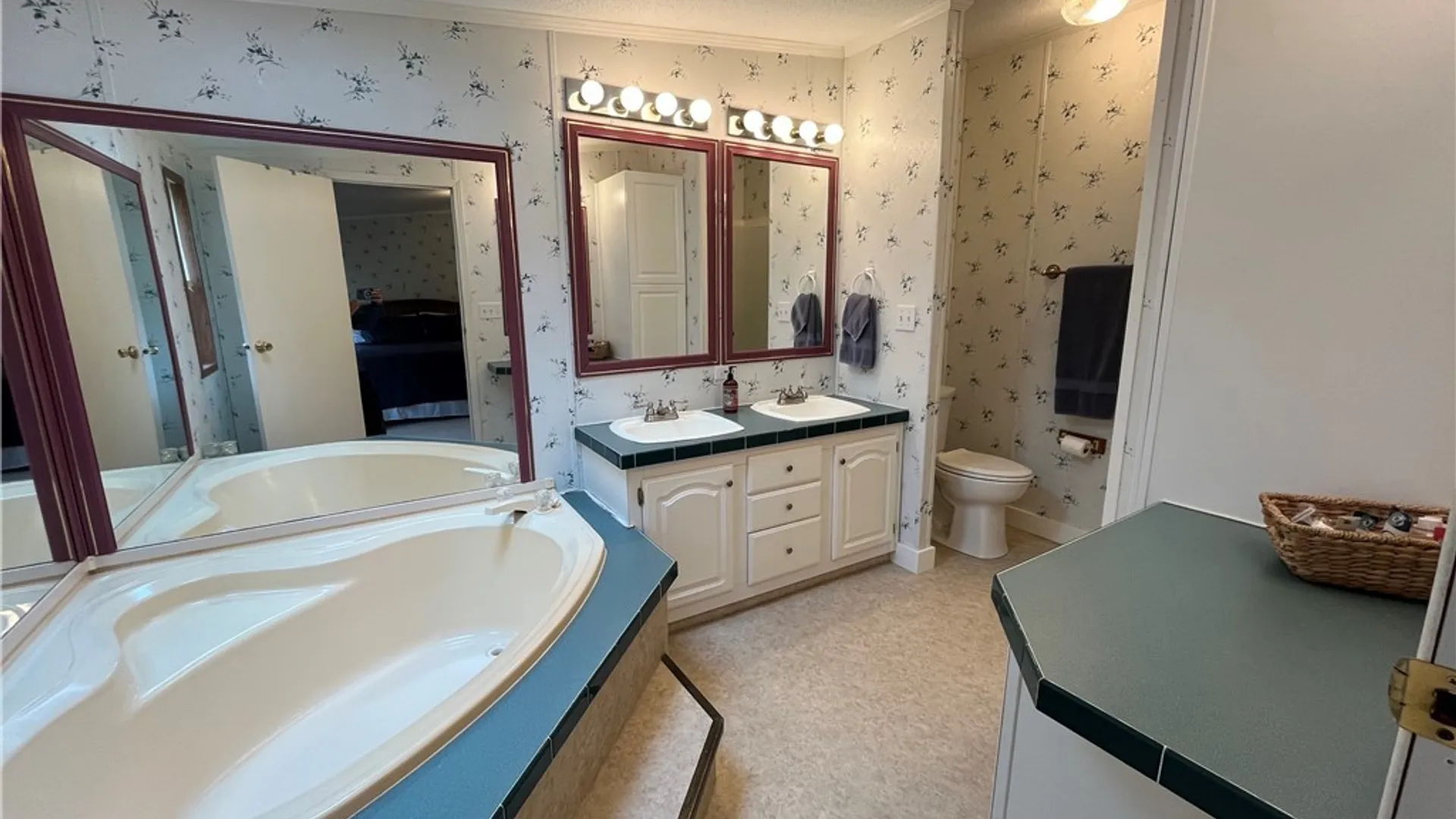Property at 54 Green Valley Estates, Great Valley, NY 14741 25