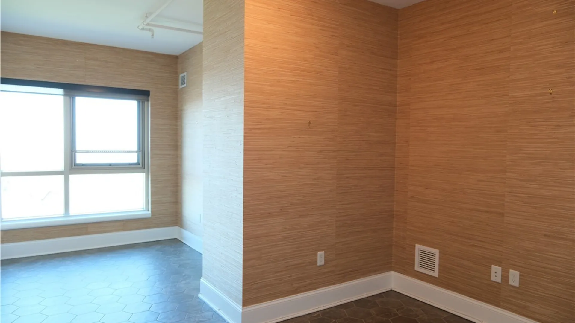 Property at 132 Lakefront Boulevard, Buffalo, NY 14202 20