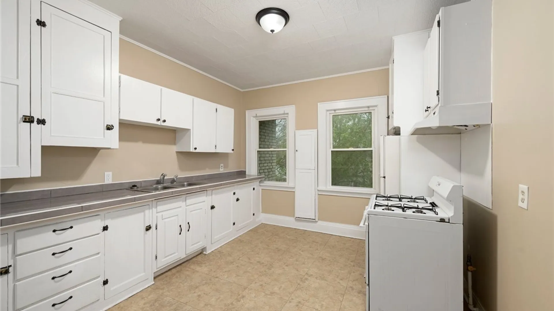 Property at 1511 1st North Street, Syracuse, NY 13208 46
