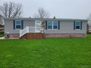 Property at 4029 Seneca Parkway, Niagara, NY 14304