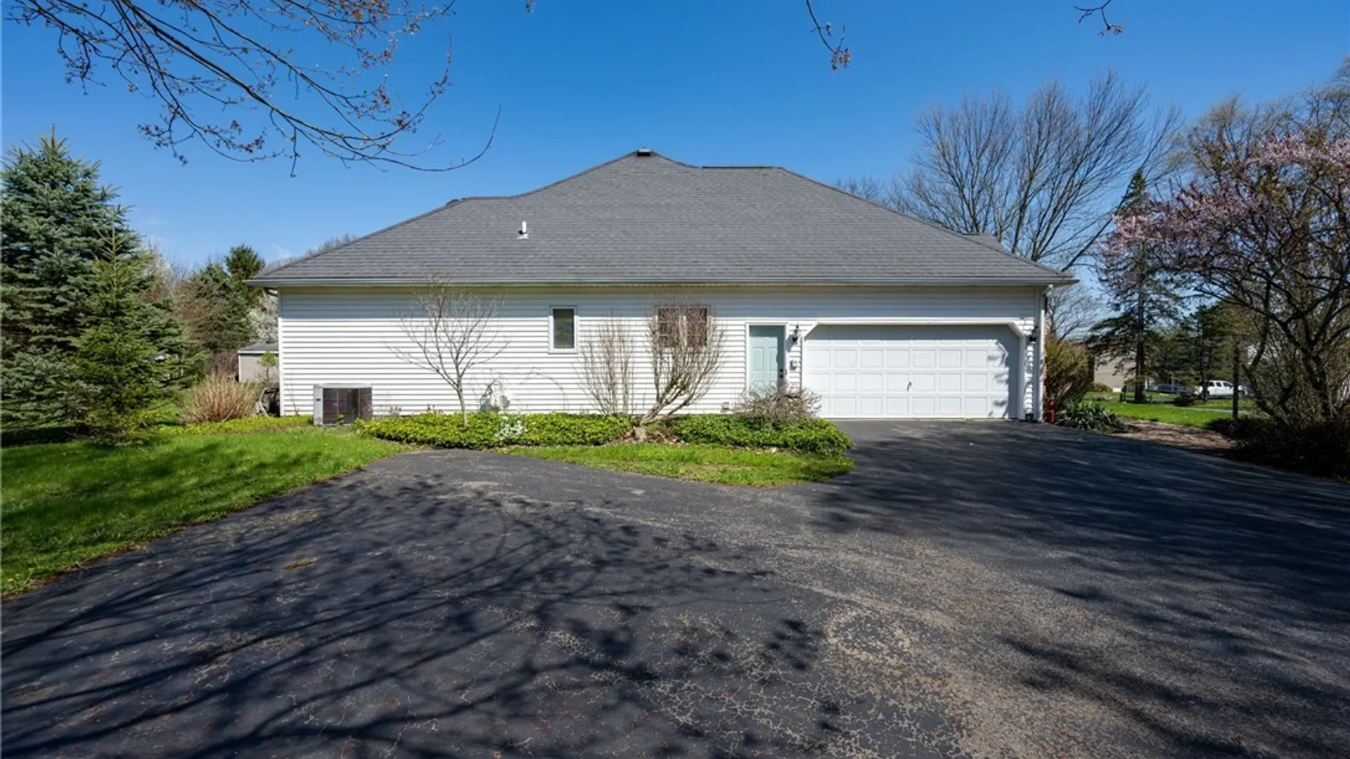 Property at 111 Dellwood Drive, Elma, NY 14059 5