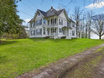 Property at 2375 Benson Road, Skaneateles, NY 13152