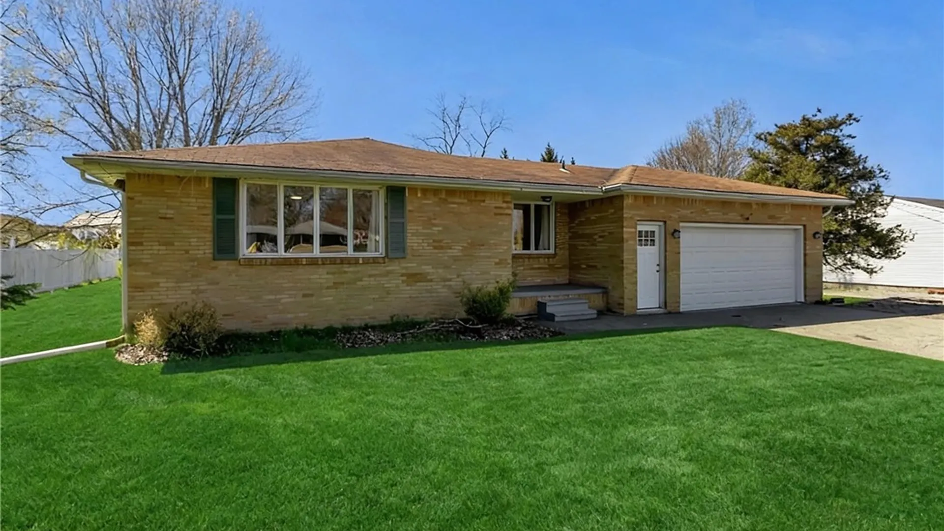 Property at 2616 Stony Point Road, Grand Island, NY 14072 3