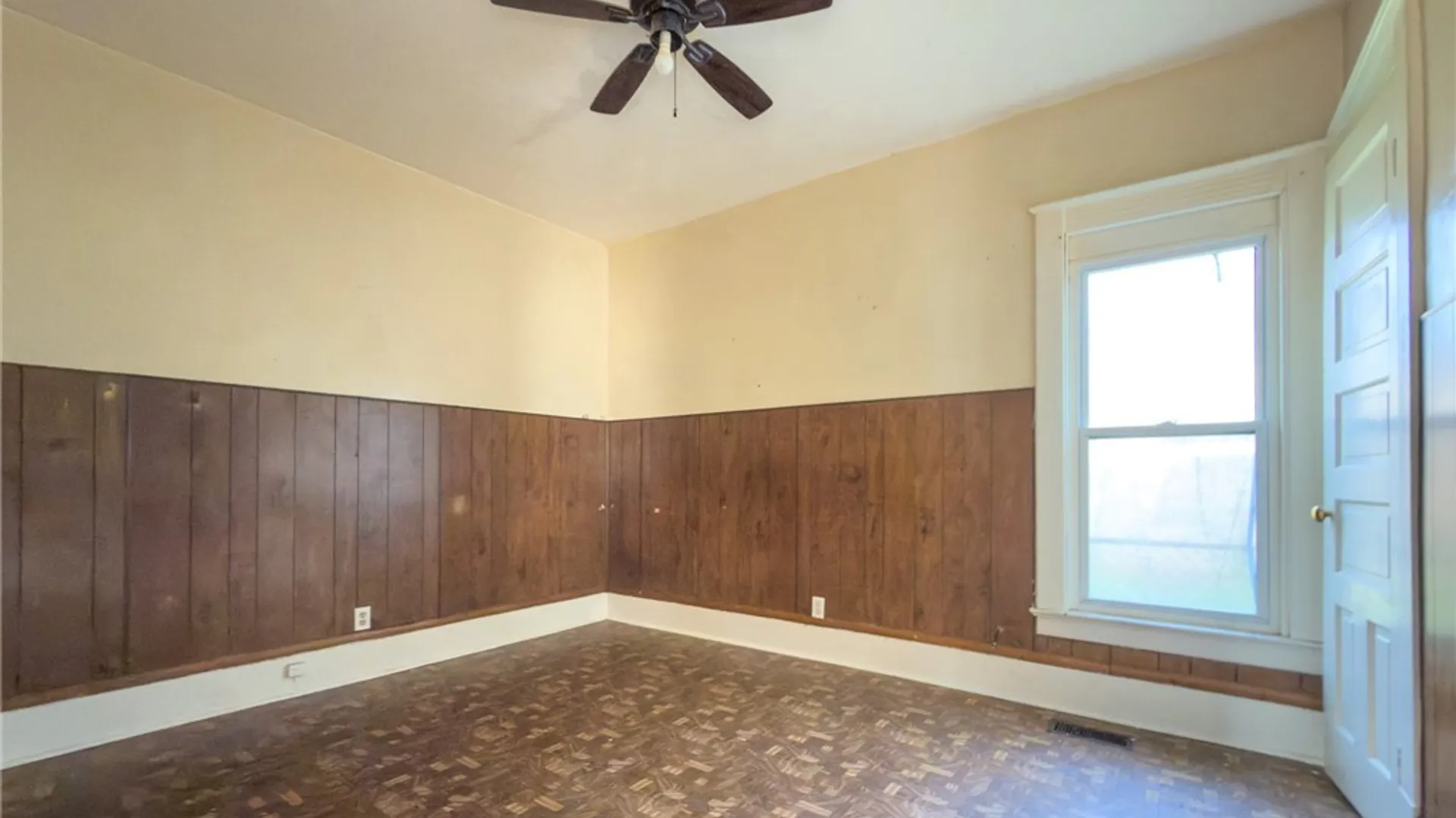 Property at 370 Breckenridge Street, Buffalo, NY 14213 6