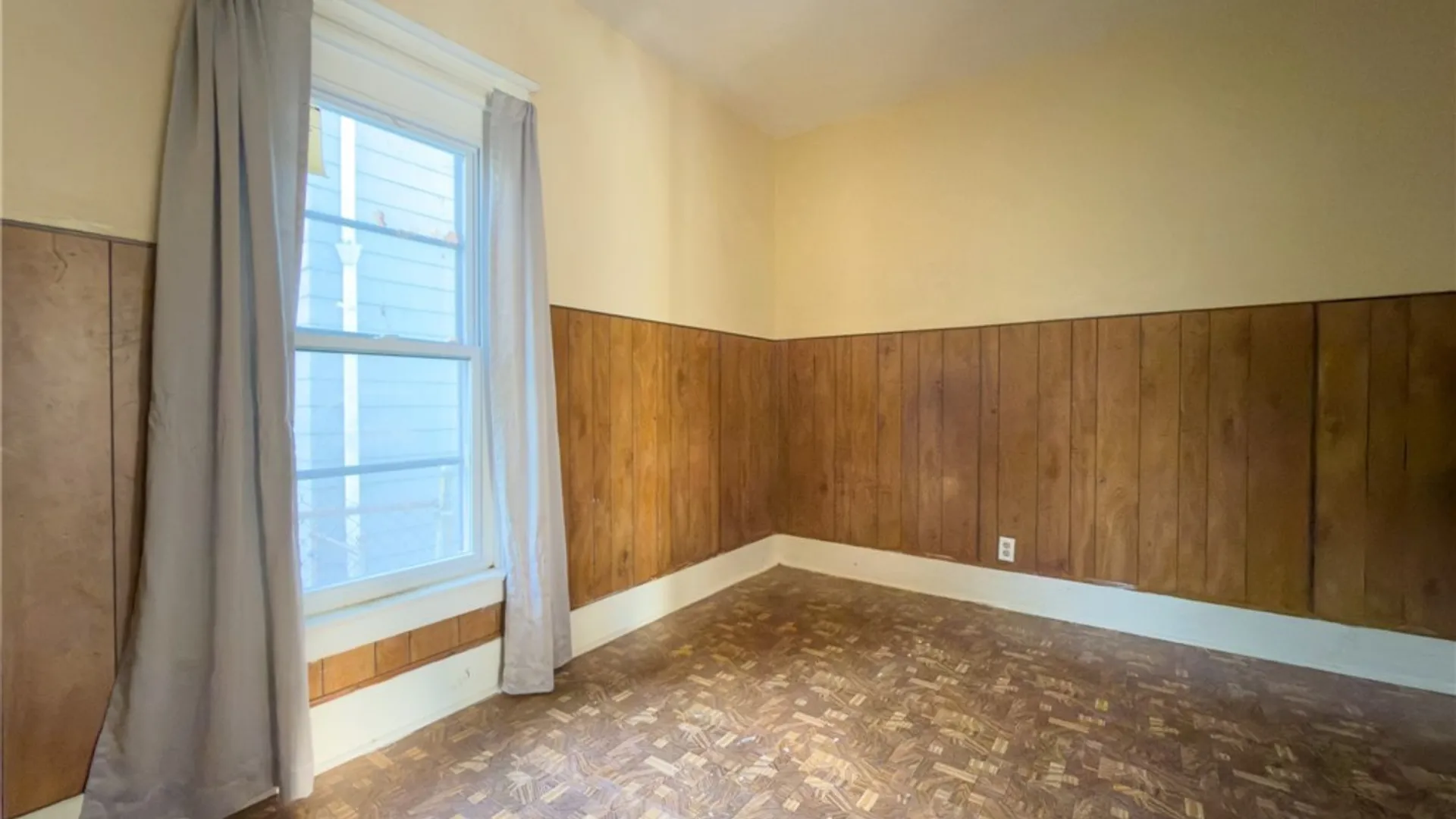 Property at 370 Breckenridge Street, Buffalo, NY 14213 7