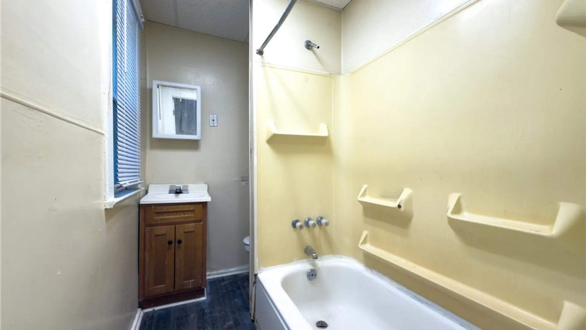 Property at 370 Breckenridge Street, Buffalo, NY 14213 11