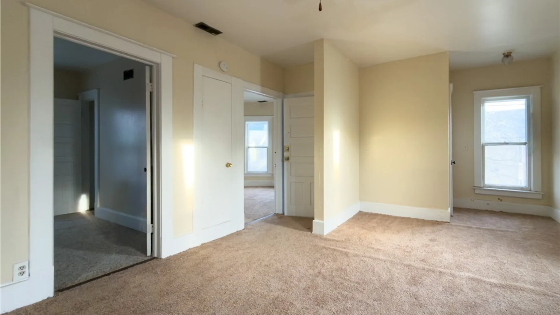 Property at 370 Breckenridge Street, Buffalo, NY 14213 18