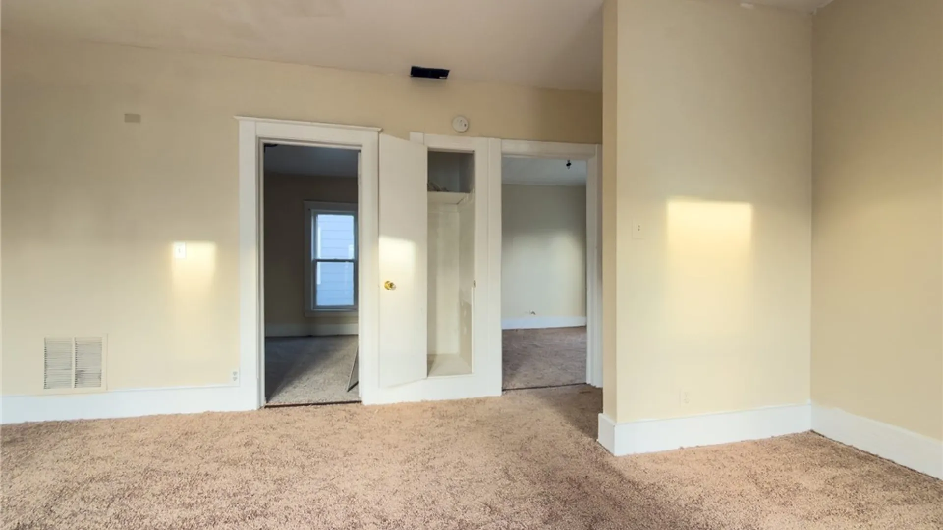 Property at 370 Breckenridge Street, Buffalo, NY 14213 22