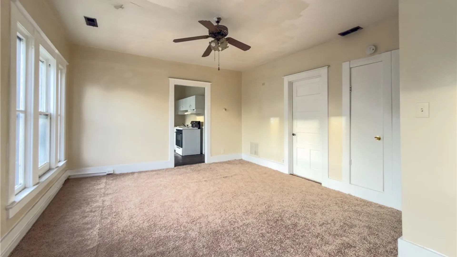 Property at 370 Breckenridge Street, Buffalo, NY 14213 14