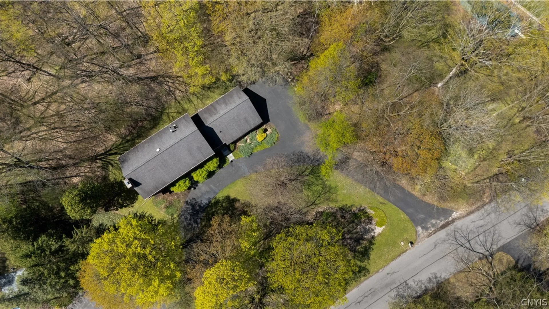 Property at 5037 Pine Valley Drive, DeWitt, NY 13066 4