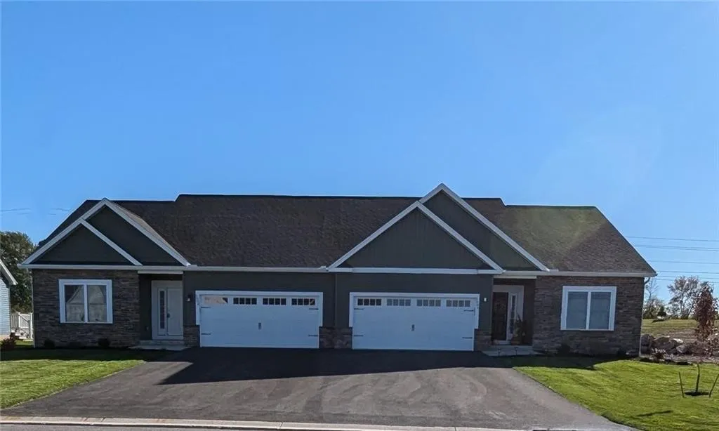 Property at 5850 Monarch Drive, Farmington, NY 14425