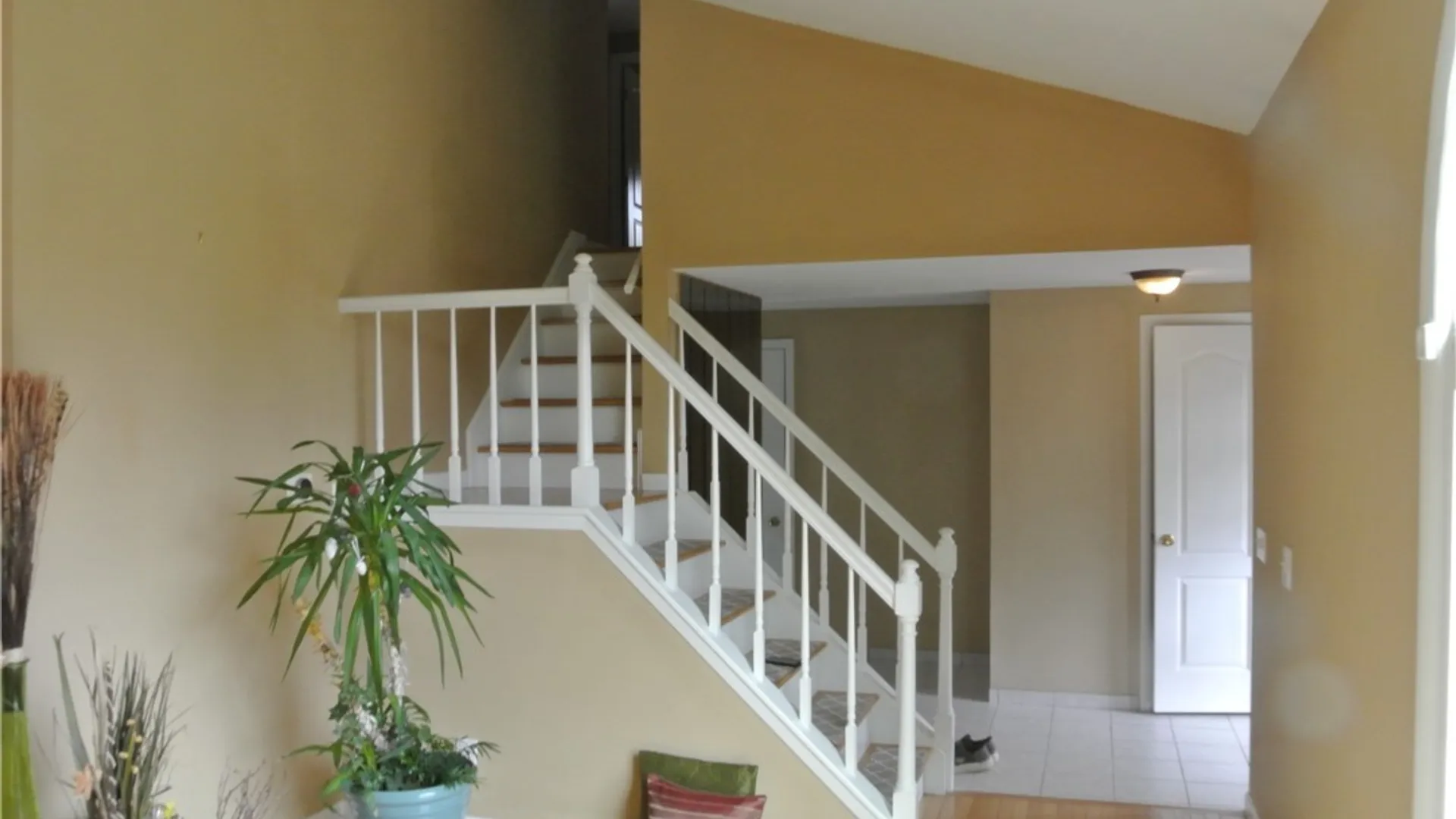 Property at 414 Mallard Drive, Camillus, NY 13031 7