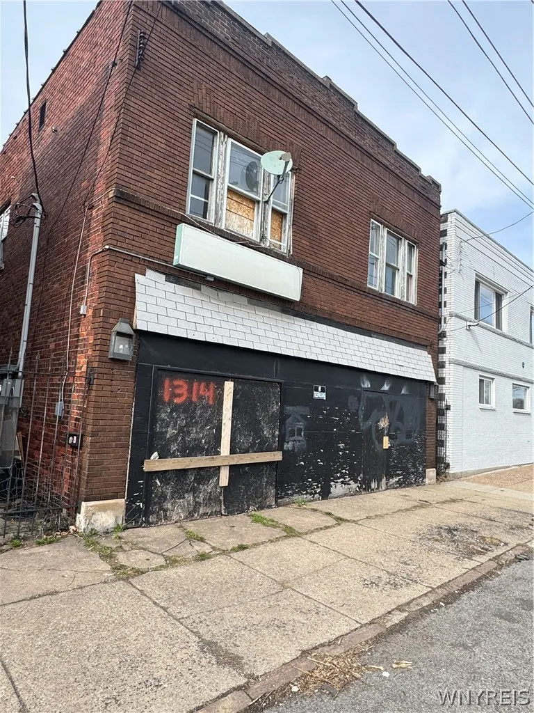 Property at 1314 Niagara Street, Niagara Falls, NY 14303