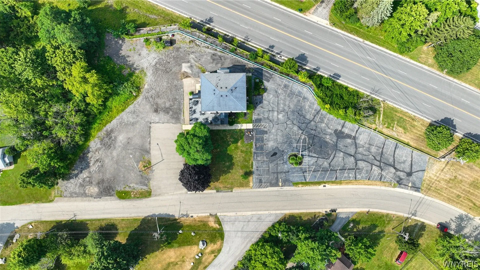 Property at 3290 California Road, Orchard Park, NY 14127 48