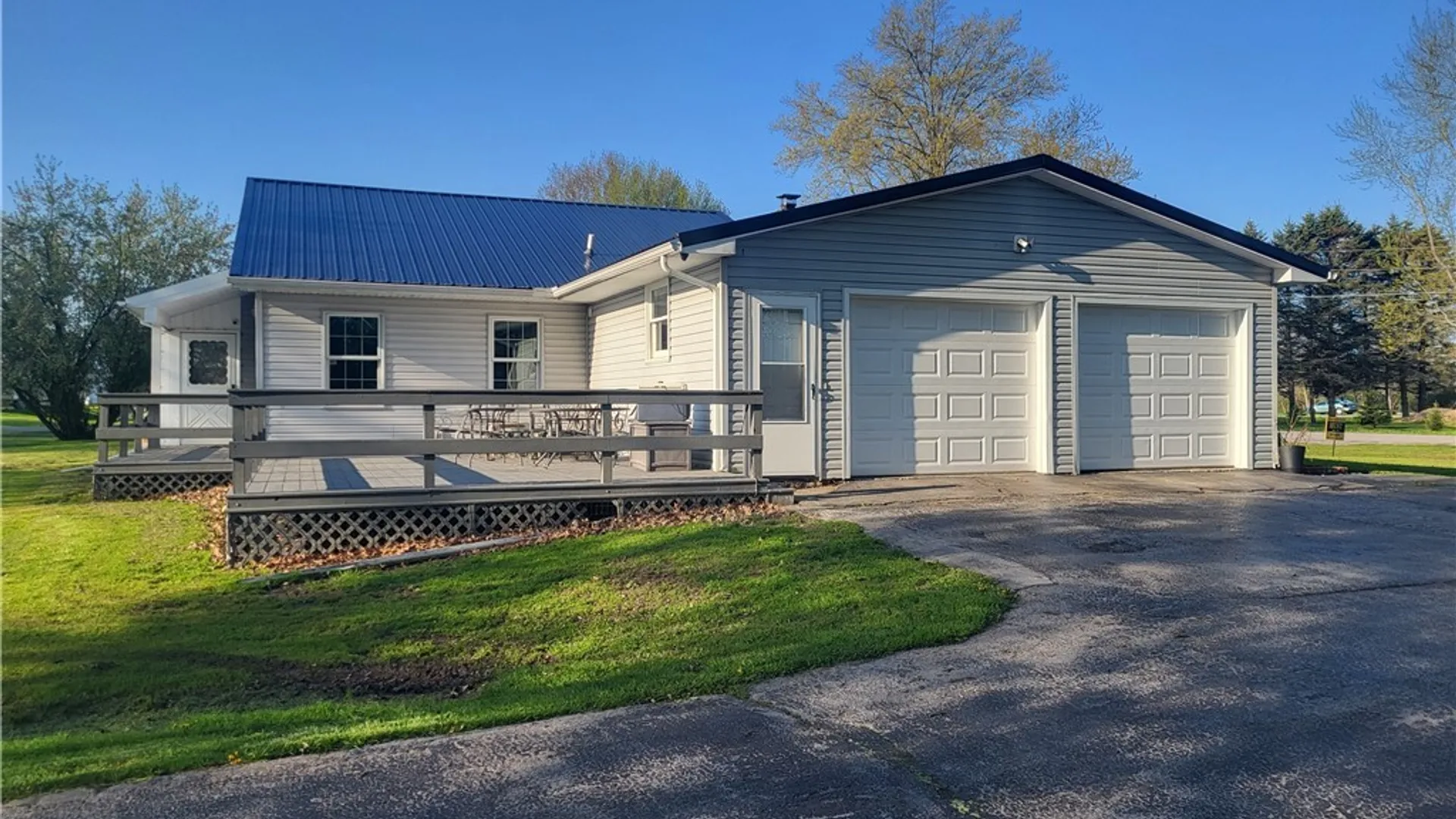 Property at 7987 Kathryn Drive, Newstead, NY 14001 2